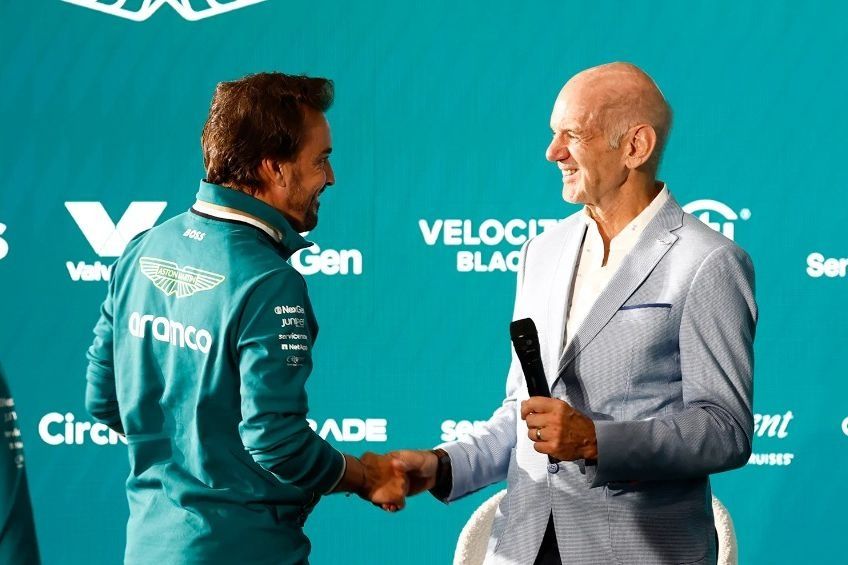 Fernando Alonso y Adrian Newey