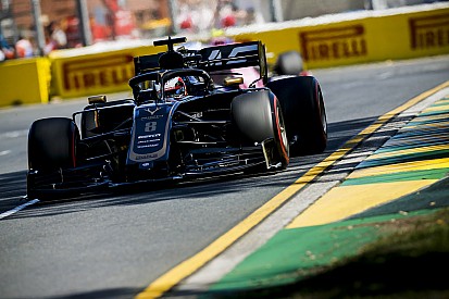 Ausztrál Nagydíj: látványos képek a második F1-es szabadedzésről