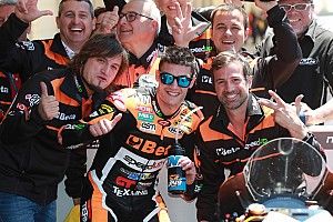 Navarro vuelve al podio despu&eacute;s de tres a&ntilde;os y tras &ldquo;haberlo pasado muy mal&rdquo;