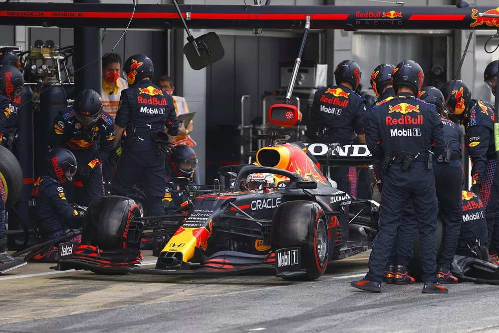Max Verstappen, Red Bull Racing RB16B