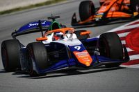 F2 Silverstone: Montoya remonta al 5° en la carrera principal, Durksen con accidente