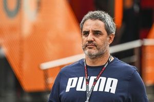 F1 - Montoya: "Unidade de potência da Red Bull para 2026 pode surpreender"
