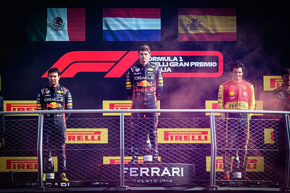 Max Verstappen, Red Bull Racing,Sergio Perez, Red Bull Racing,Carlos Sainz, Ferrari
