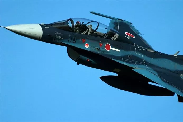 F-2B 戦闘機
