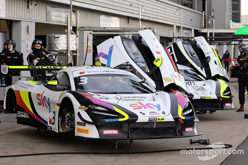 #3 Chris Buncombe, Jenson Button - Jenson Team Rocket RJN McLaren 720S GT3