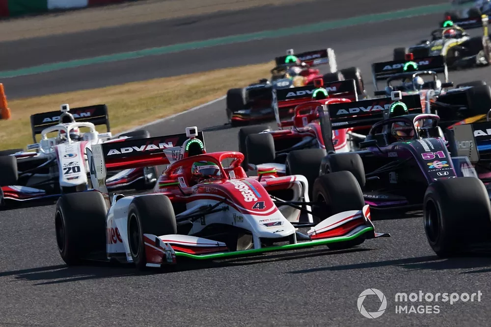 Sacha Fenestraz（KONDO RACING）