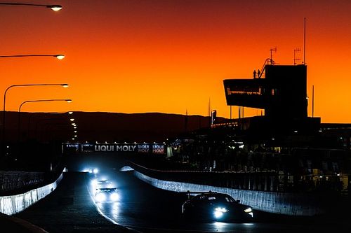 Fotogallery IGTC | Lo spettacolo unico della 12h di Bathurst
