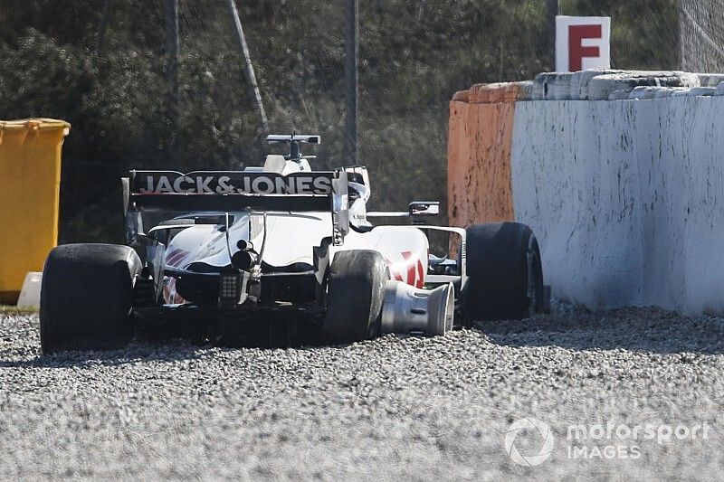 El accidente de Kevin Magnussen, Haas F1 Team VF-20