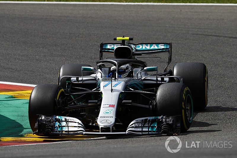 Bottas, son bölümde Hamilton'a yardımcı olmak istemiş
