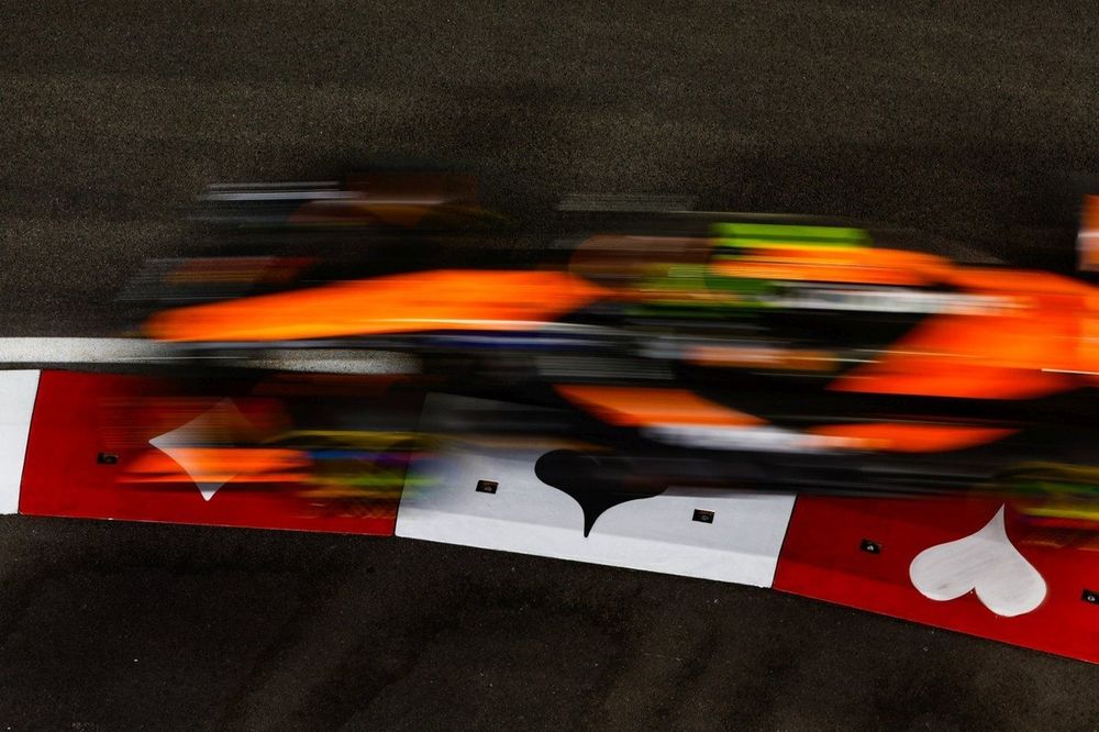 Oscar Piastri, McLaren MCL38

