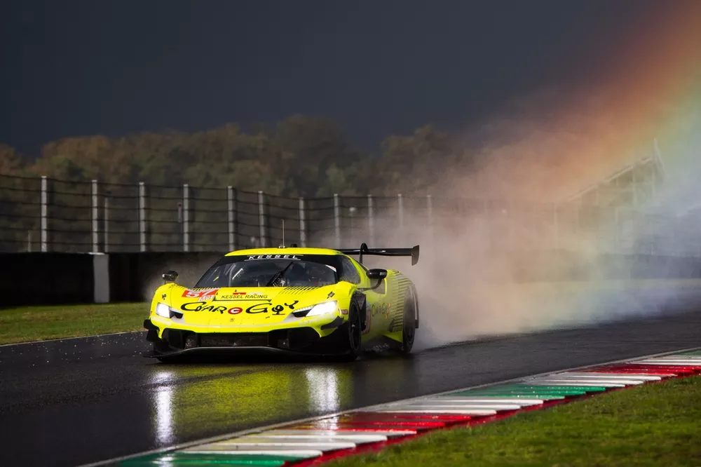 Daniel Serra, Esteban Masson e Takeshi Kimura - Kessel Racing