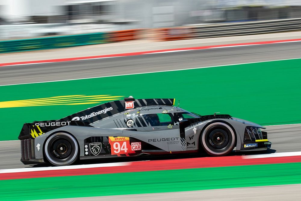 #94 Peugeot Total Energies - Peugeot 9X8 - Hybrid: Loic Duval, Gustavo Menezes, Nico Muller