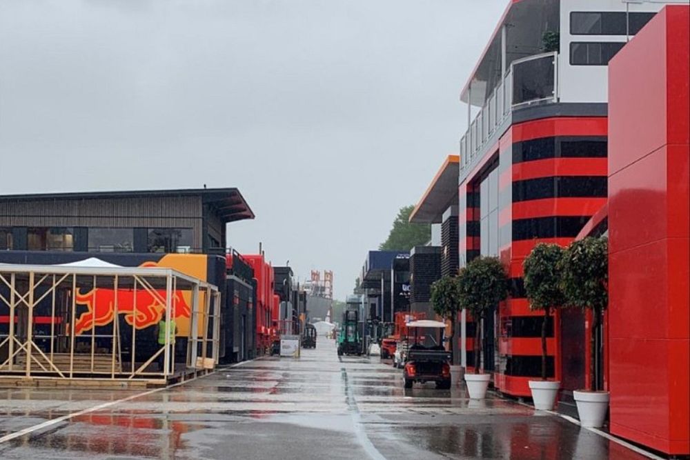 Il paddock di Imola