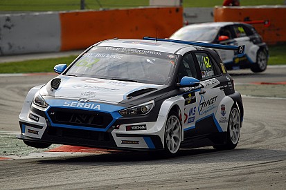 Dušan Borković rinnova con Target per il TCR Europe grazie al supporto di Autodis