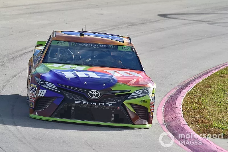 Kyle Busch, Joe Gibbs Racing, Toyota Camry M&M's Halloween