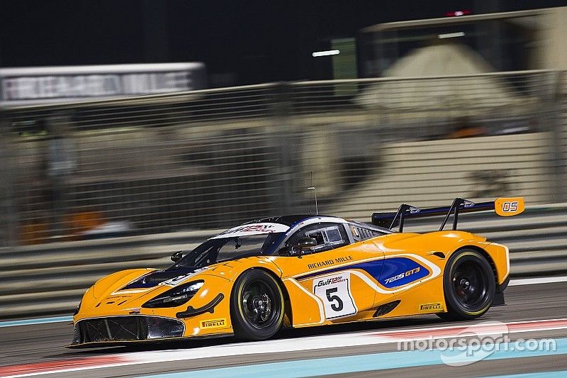 #5 McLaren Customer Racing McLaren 720S GT3: Ben Barnicoat, Alvaro Parente, Shane Van Gisbergen
