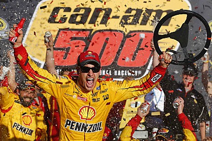 Logano wins wild elimination race at Phoenix