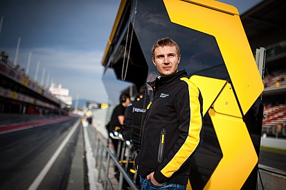 Sirotkin dans la Renault pour les EL1 à Sotchi