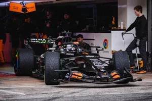口コミ サイト 商品 エンサイン 1/43 スパーク N176 F1新規則への批判