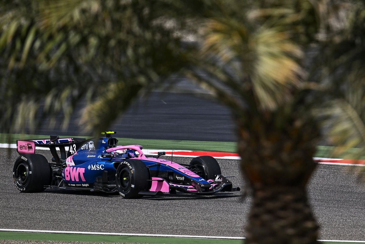 Colapinto explica su bandera roja en el primer día de test en Bahrein