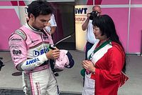 Checo Pérez tiene una gran aficionada en Japón