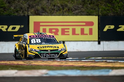 Fraga voa e arranca pole de Barrichello em Londrina