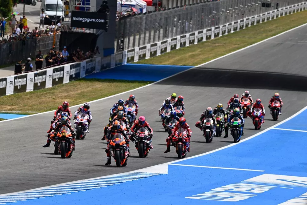 Jack Miller, Red Bull KTM Factory Racing leads at the start