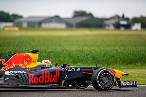 Red Bull F1 tiene piloto para Bathurst... y no es Ricciardo