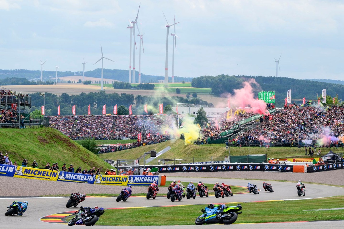 MotoGP renova com GP da Alemanha até 2031, mesmo com reclamações de pilotos sobre segurança