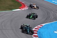 ¿Por qué Aston Martin F1 sufre más en carrera que en clasificación?