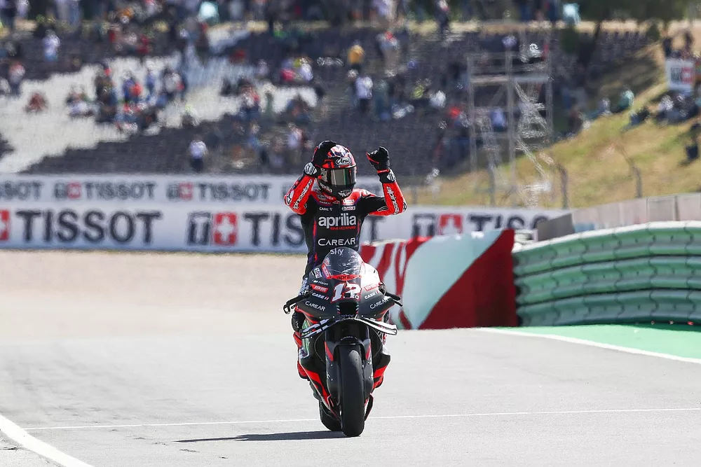 Maverick Vinales, Aprilia Racing Team