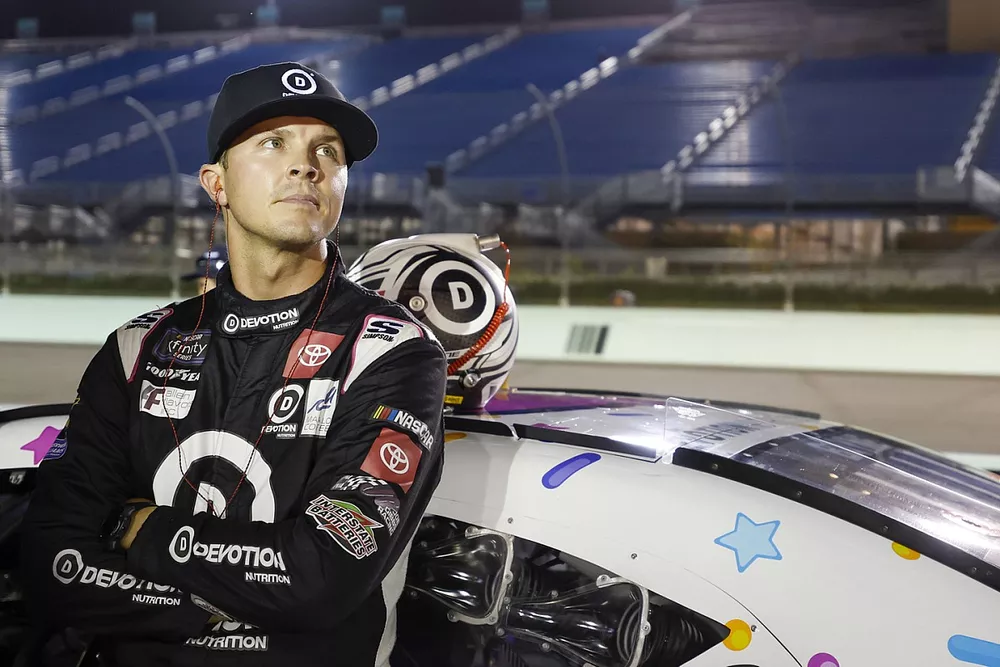 Trevor Bayne, Joe Gibbs Racing, Devotion Nutrition Toyota Supra