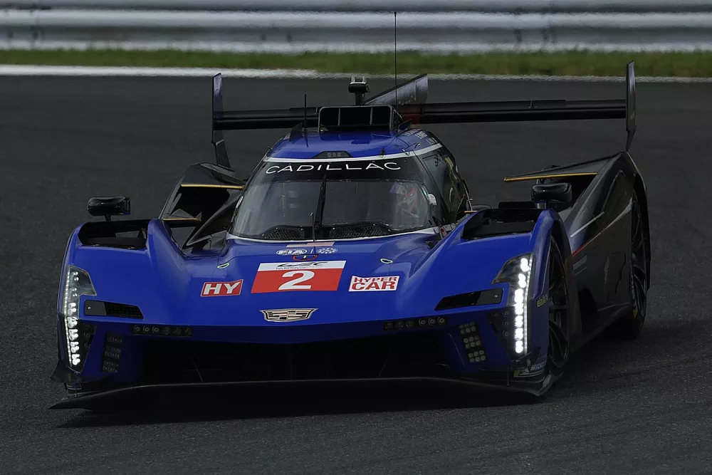 #2 Cadillac Racing Cadillac V-Series.R: Earl Bamber, Alex Lynn, Richard Westbrook