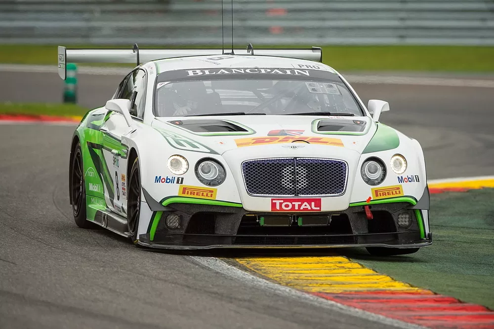 #8 Bentley Team M-Sport Bentley Continental GT3: Andy Soucek, Maxime Soulet, Vincent Abril