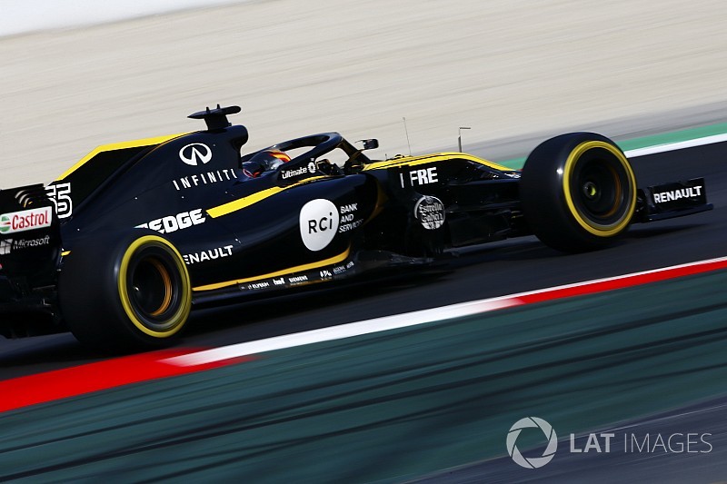 Sainz: Yenilenen Barcelona pisti iki saniye daha hızlı