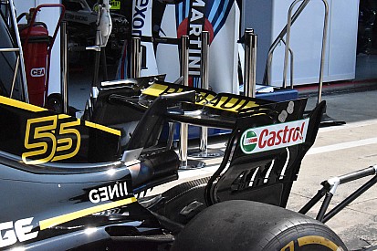 A Red Bull is elismerően bólinthat a Renault hátsó szárnyát látva