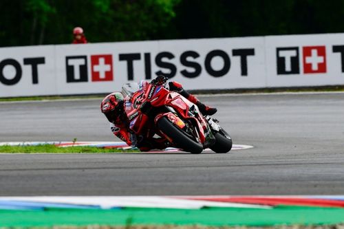 Bagnaia: "Ya es una temporada difícil y la pifiamos en la estrategia"