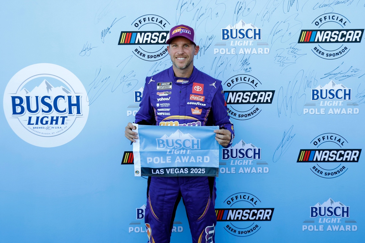 Denny Hamlin earns Las Vegas NASCAR Cup pole in JGR 1-2-3 