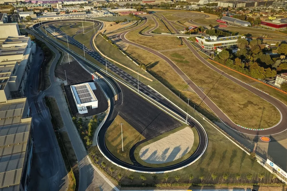 FERRARI
E-Vortex,
IL nuovo circuito di collaudo
a Fiorano 