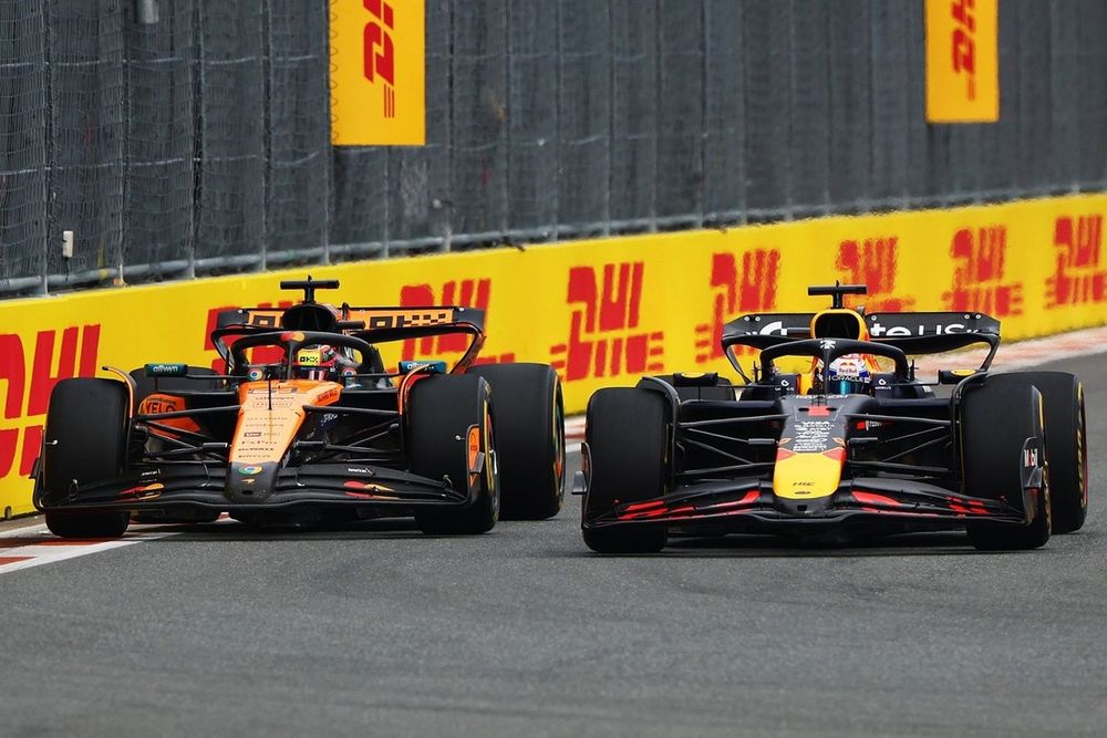 Oscar Piastri, McLaren, Max Verstappen, Red Bull Racing
