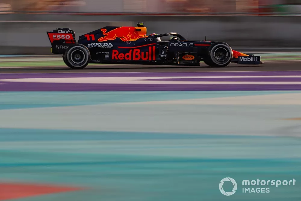 Sergio P&eacute;rez, Red Bull Racing RB16B