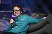 Alonso cree que Mercedes F1 exagera sus problemas con el W14