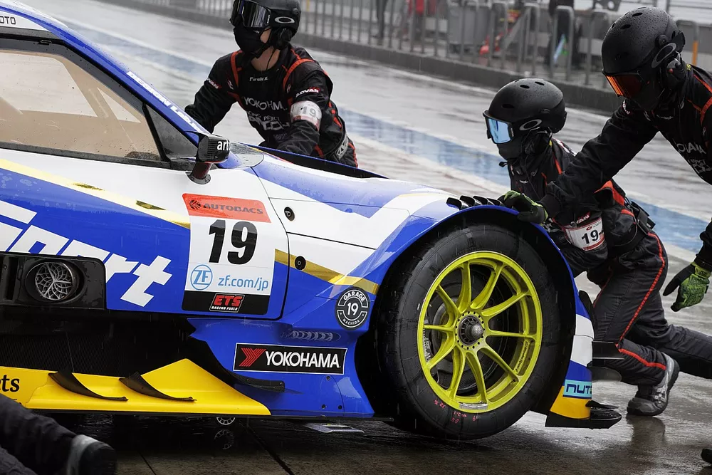 #19 WedsSport ADVAN GR Supra