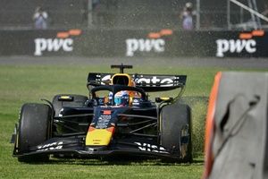 Russell critica la "carrera de cortadoras de césped" en el inicio del GP de México