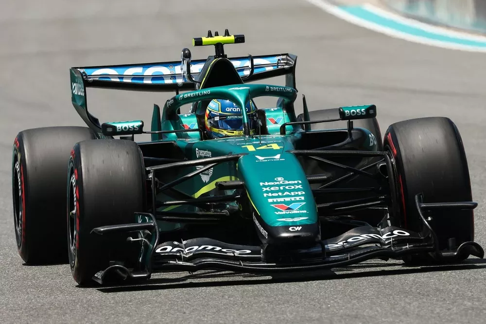 Fernando Alonso, Aston Martin Racing