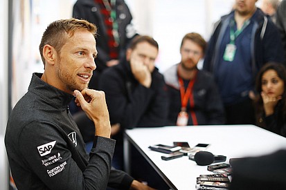 McLaren oferece função de embaixador a Button