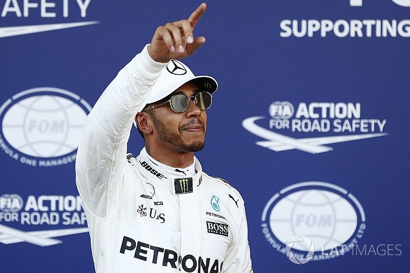 Ganador de la pole Lewis Hamilton, Mercedes AMG F1