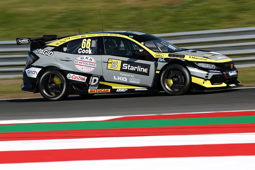 Josh Cook, One Motorsport with Starline Racing Honda Civic Type-R 