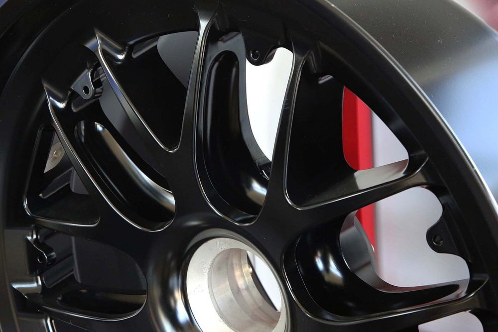 富山・高岡で作られる“日本製”ホイール。F1全マシンの足元を支える