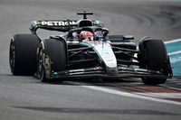 Por qué Mercedes no termina de pelear arriba en la F1 2025